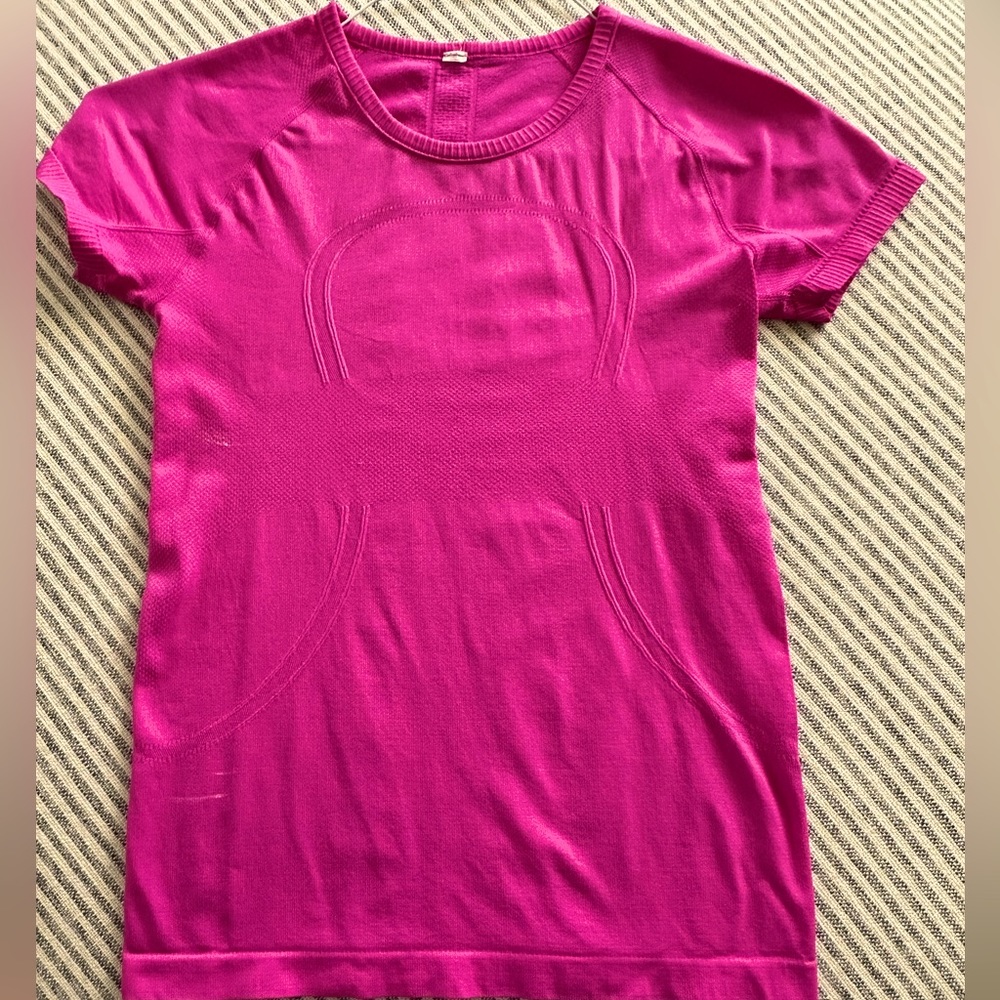Lululemon swiftly shirt